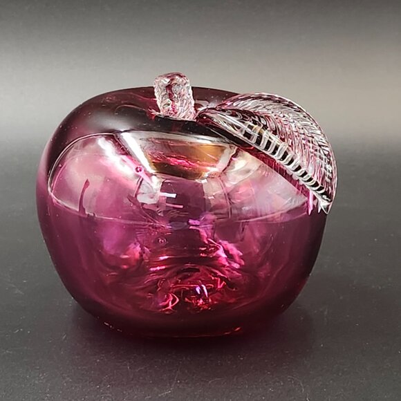 Canadian Artglass Cranberry Glass Red Apple w Applied Leaf and Stem - Picture 8 of 8